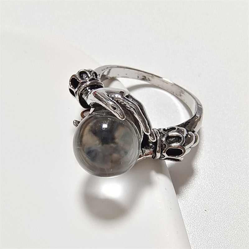 Geometric Novelty Ring
