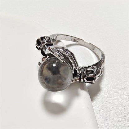 Geometric Novelty Ring