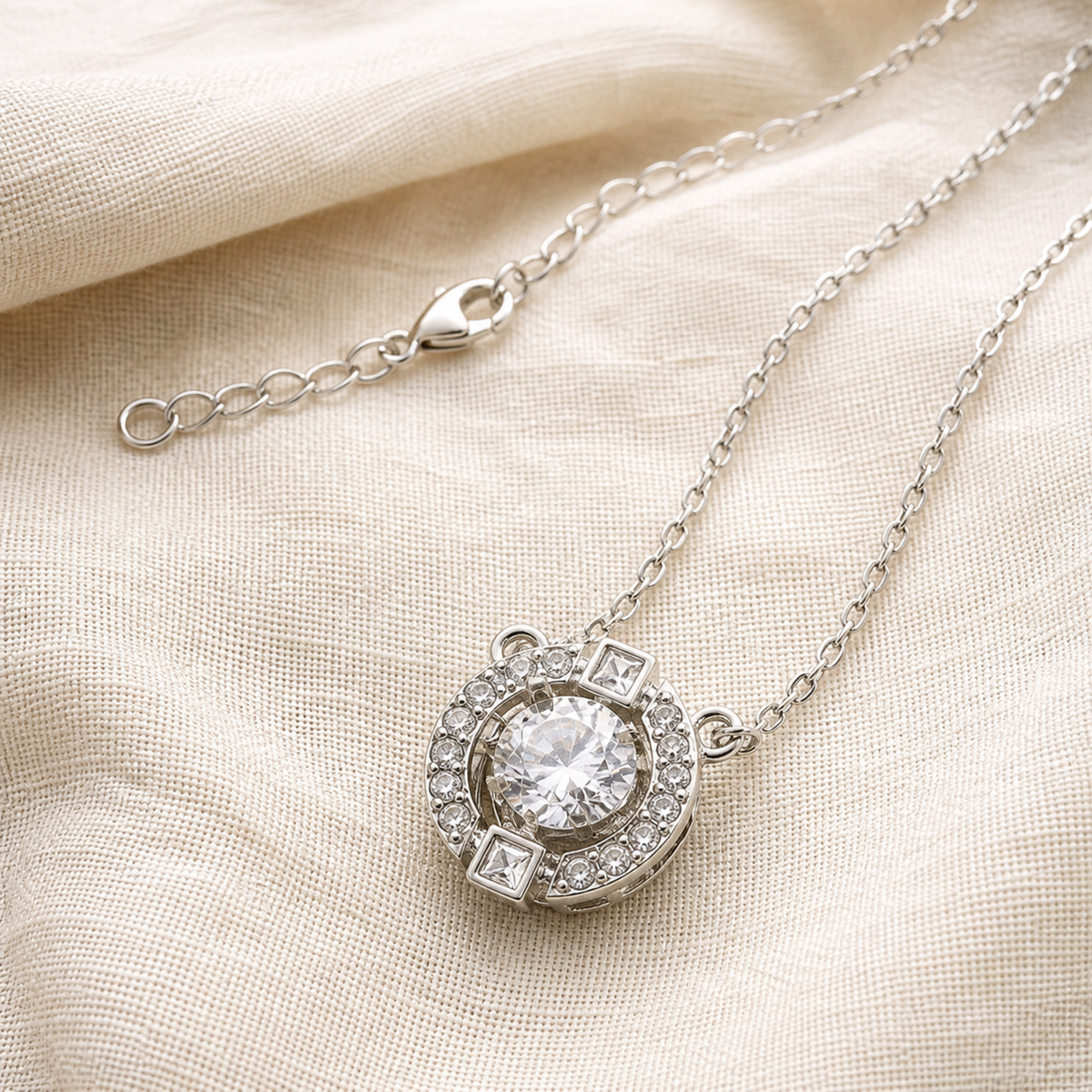 Silver-color halo crystal necklace with lobster clasp and extension chain